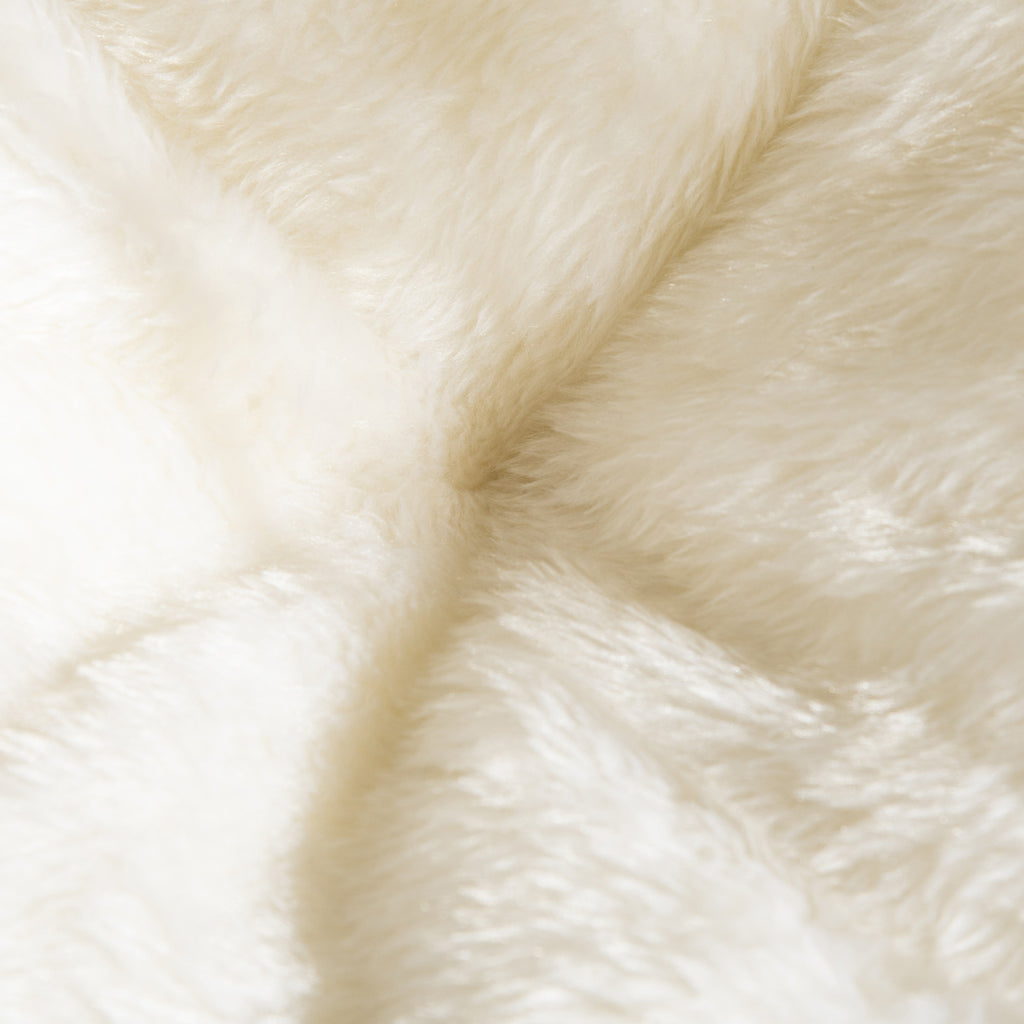 Rottinkinen kissan peti teräsrungolla ja pestävällä tyynyllä – hengittävä ja tyylikäs lepopaikka kissoille