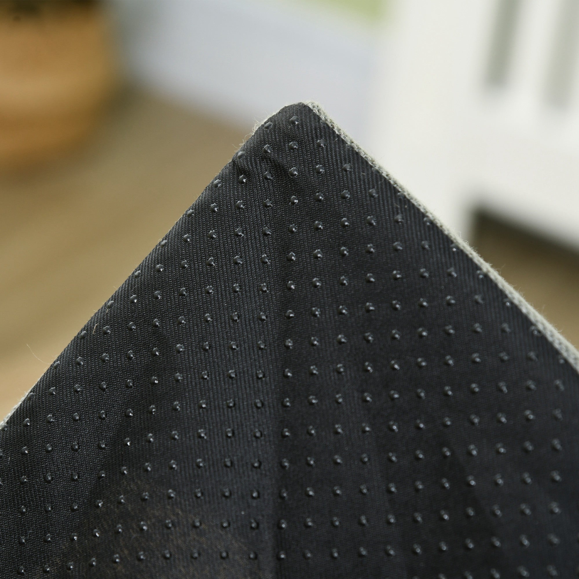 Moderni kissatalo pehmeällä pestävällä tyynyllä – kevyt ja siirrettävä piilopaikka kissoille