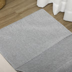 Moderni kissatalo raapimisalustalla ja pestävällä tyynyllä – sisustukseen sopiva lepopaikka kissoille