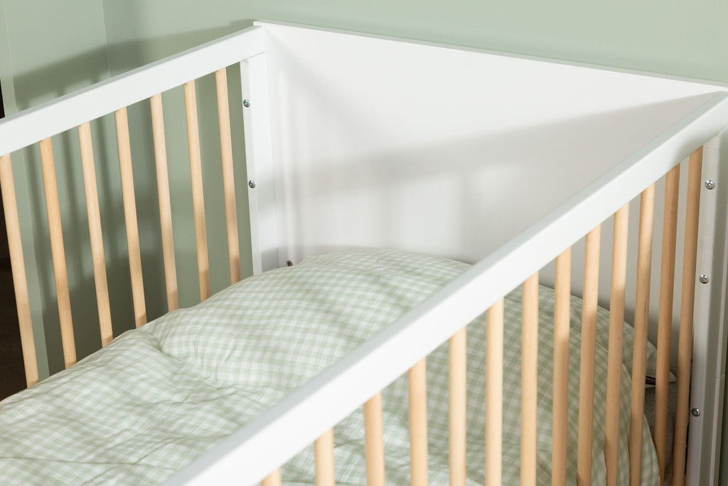 Valkoinen pinnasänky 70x140 cm – muunneltava ja turvallinen vauvan ja taaperon sänky
