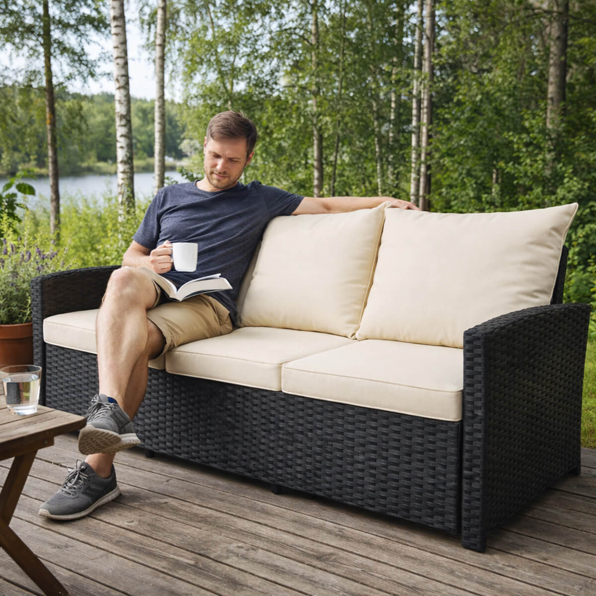 3-sitsig utomhussoffa 175 x 60 x 74 cm EMMA – polyrotting, stålram, svart/beige
