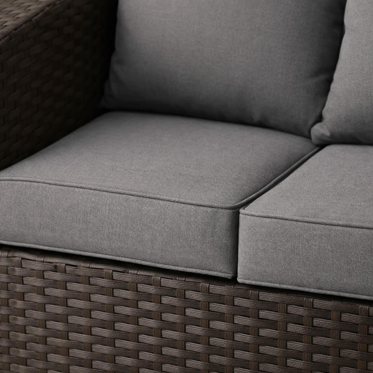 3-istuttava ulkosohva 175 x 60 x 74 cm – polyrottinki, teräsrunko, musta/harmaa