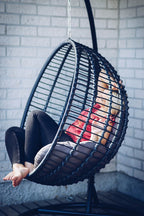 Pohjola Garden Riipputuoli / Korituoli Telineellä VÄINÖ, Musta / Harmaa