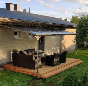 Terassikatos 556 x 300 cm – 6 mm polykarbonaattipaneelit, alumiinirunko, vesirännit