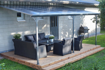 Terassikatos 556 x 300 cm – 6 mm polykarbonaattipaneelit, alumiinirunko, vesirännit