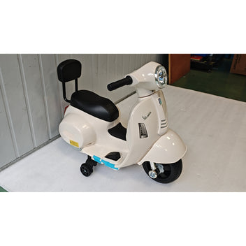 Lasten sähkömopo Mini Vespa GTS litiumakulla, selkänoja ja tukipyörät, 1,5–3 v, valkoinen