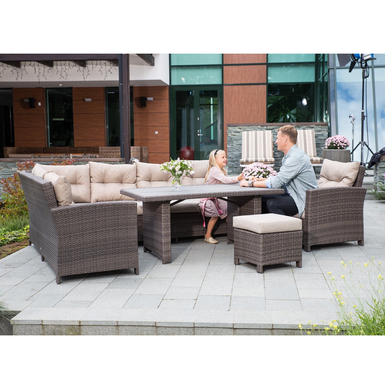 PAVIA ulkosohva ja pöytä, 2 eri väriä