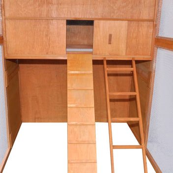 Hönshus 295x163x170cm, trä