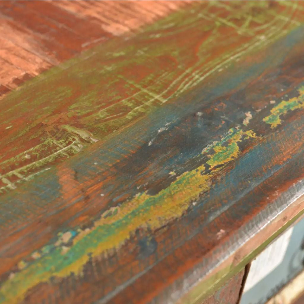 Kaappi 4 vetolaatikolla Kierrätetty puu