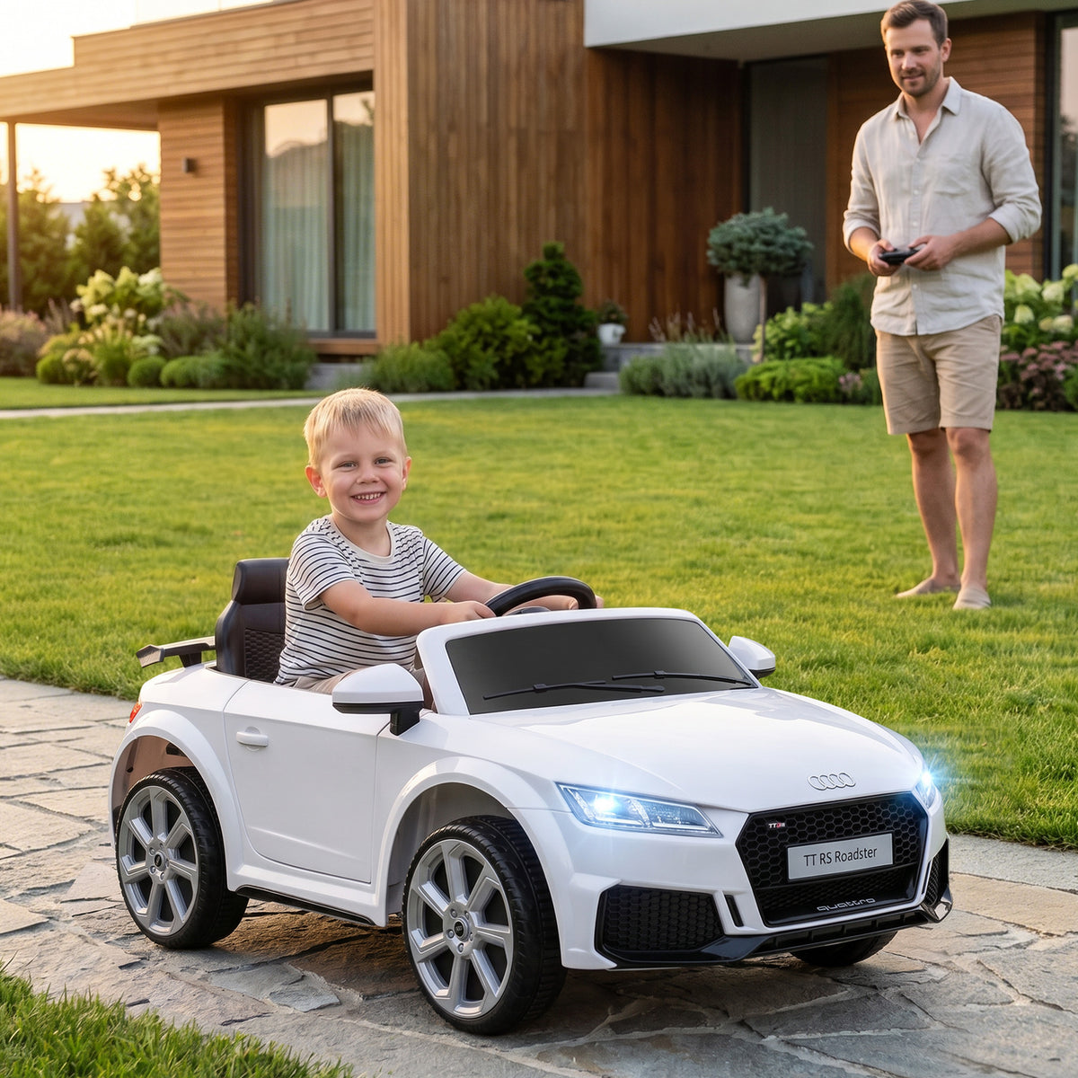 Lasten sähköauto Audi TT RS Roadster, kaukosäädin, musiikki ja LED, 3–5 v, valkoinen