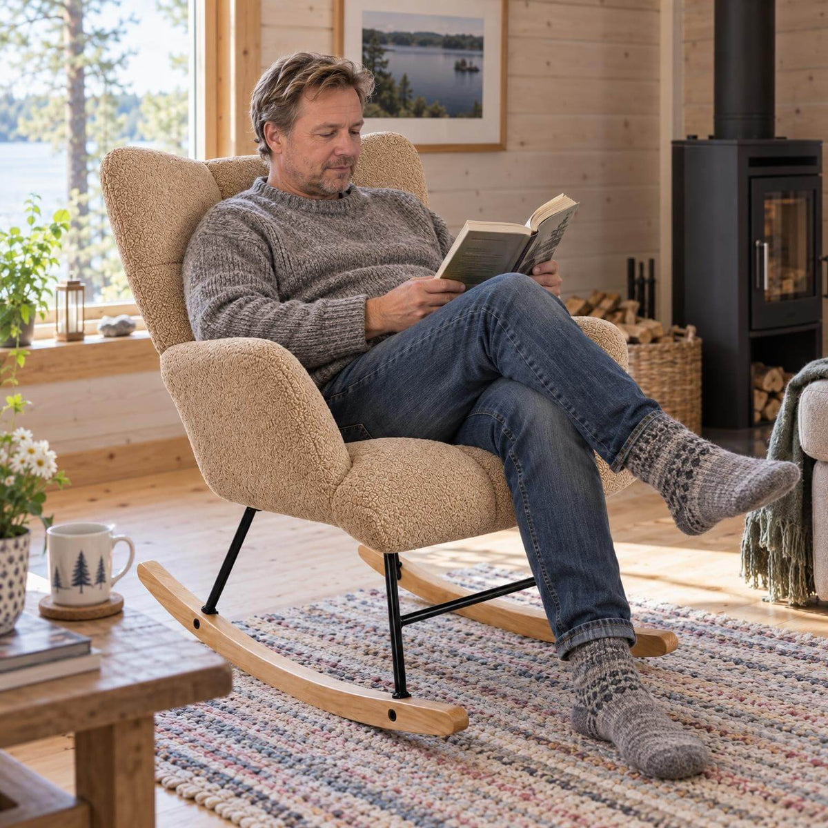 Keinutuoli 67 x 97 x 89 cm – pehmustettu, puu- ja teräsjalat, ruskea