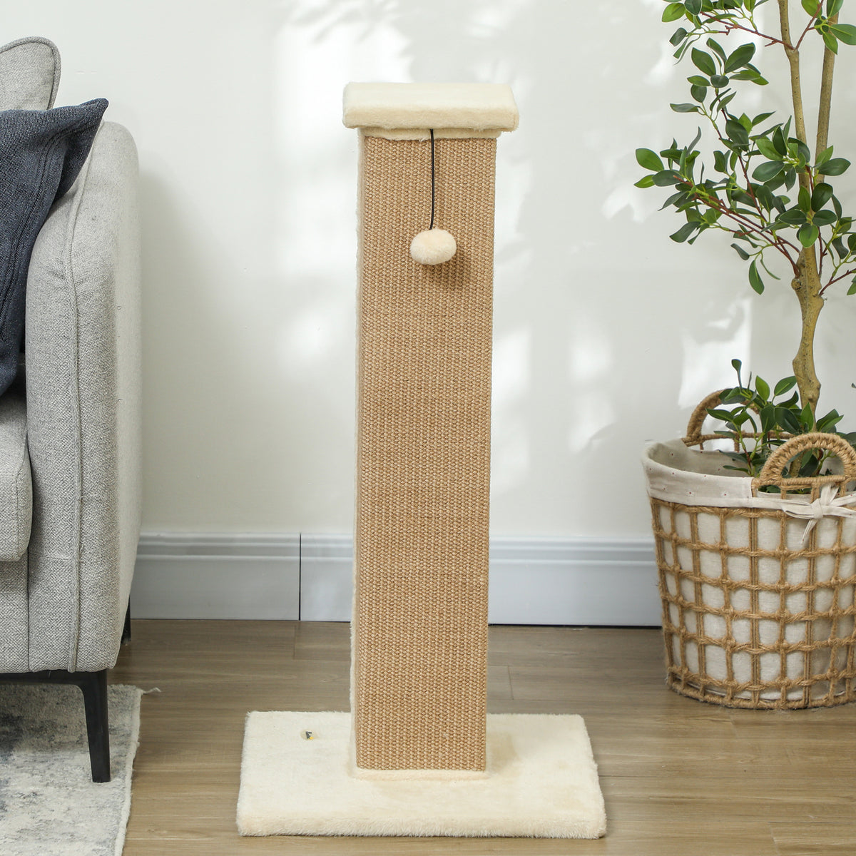 Korkea kissan raapimispylväs juuttiköydellä ja pallolla, 81 cm, beige