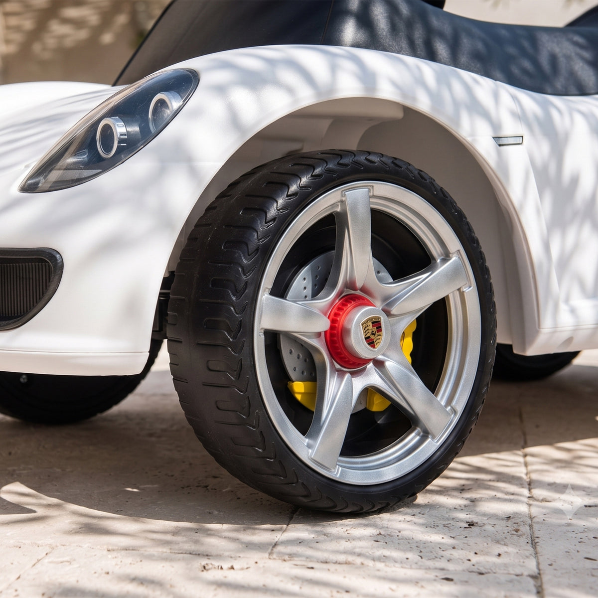 Lasten potkuauto Porsche, ajovalot, äänitorvi ja käynnistysääni, 18–36 kk, valkoinen