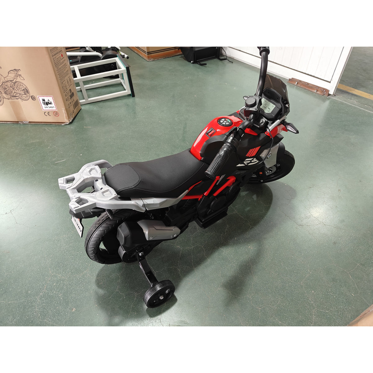 Lasten sähkömoottoripyörä BMW G 310 GS 12V litiumakulla, kahvakaasu, tukipyörät, punainen