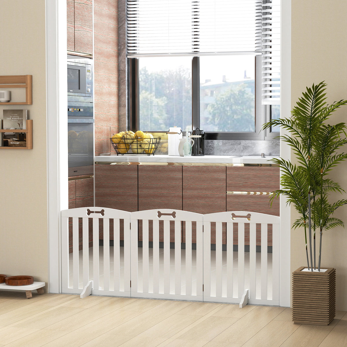 Vapaasti seisova koiraportti tukijaloilla, kolme paneelia, MDF, 155 x 61 cm, valkoinen