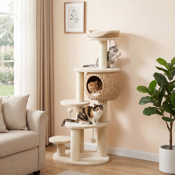 Kissan raapimispuu punotulla osmankäämipesällä, 132 cm, beige