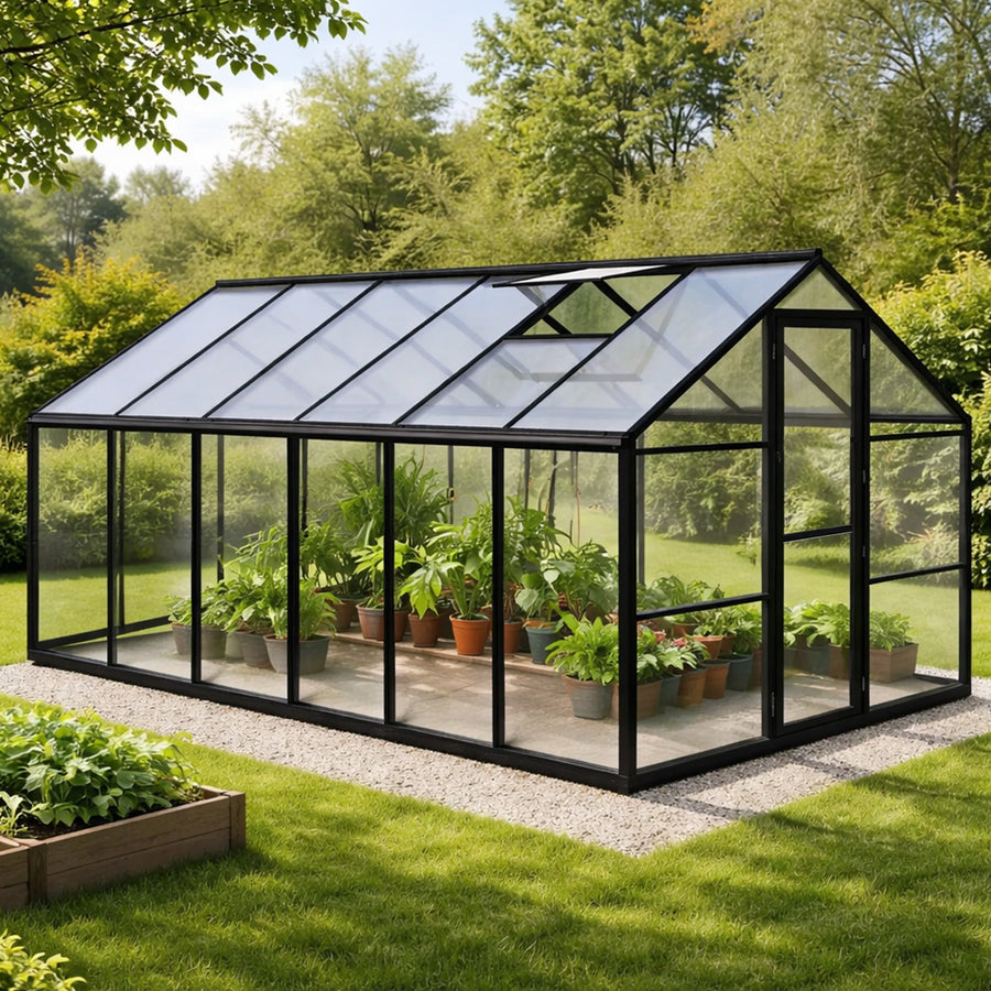 Glasväxthus 8,6 m² – aluminiumram, härdat glas, tak av polykarbonat