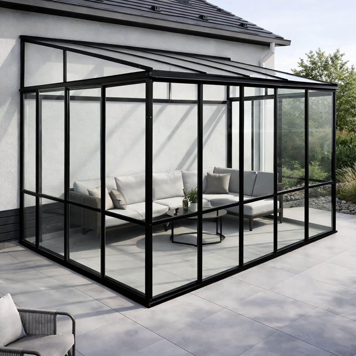 Lasipaviljonki 370 x 290 cm – 3,6 mm karkaistu lasi, 4 mm PC-katto, 3 ovea