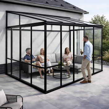 Lasipaviljonki 370 x 290 cm – 3,6 mm karkaistu lasi, 4 mm PC-katto, 3 ovea