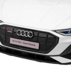 Lasten sähköauto Audi e-tron 12V, kaukosäädin, turvavyö ja musiikki, 3–5 v, valkoinen