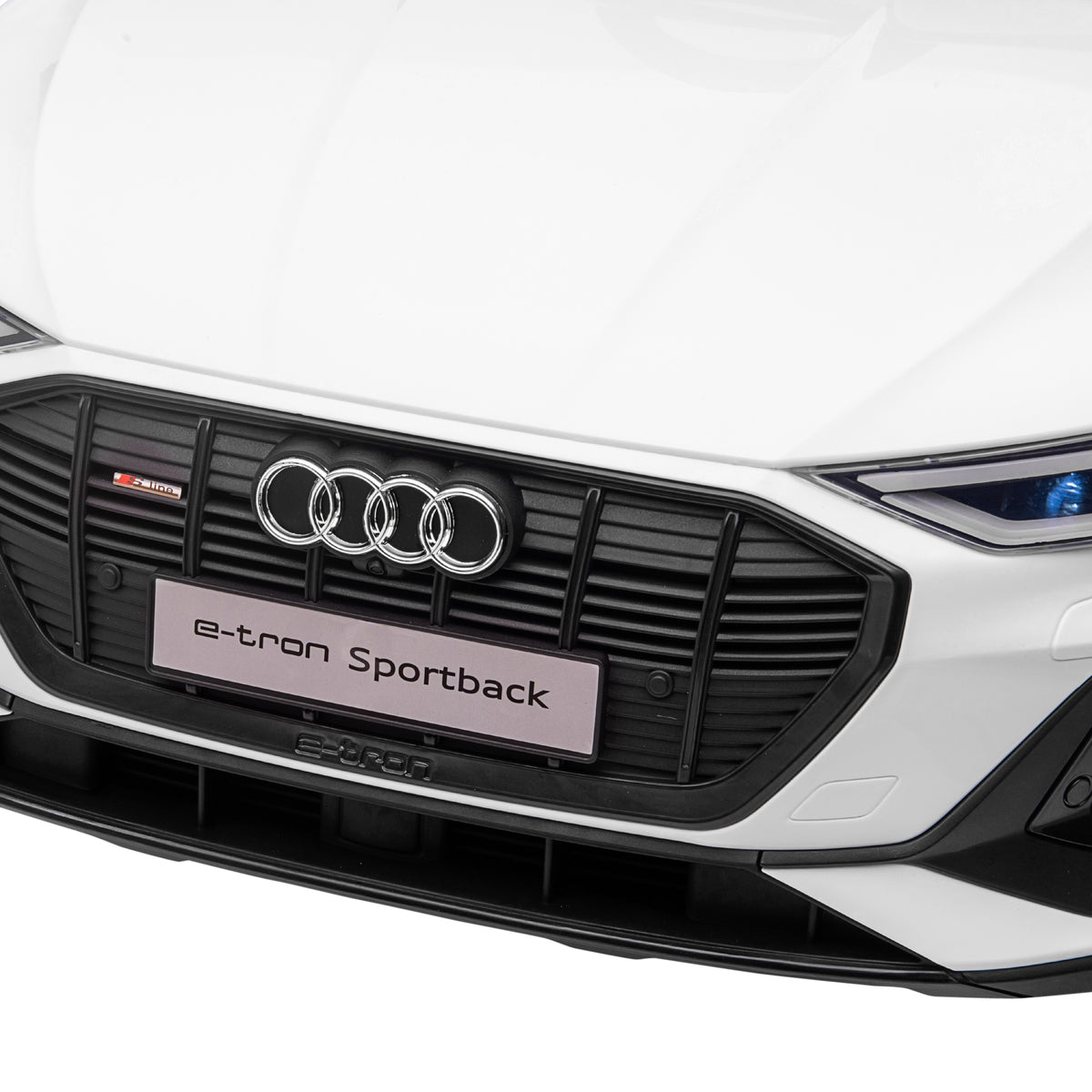 Lasten sähköauto Audi e-tron 12V, kaukosäädin, turvavyö ja musiikki, 3–5 v, valkoinen