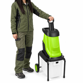 Oksasilppuri 2800 W, 45 mm leikkuukapasiteetti ja 50 l keruusäiliö
