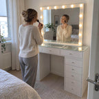Meikkipöytä 120 x 44,5 x 79 cm – valaistu peili, laatikosto, valkoinen