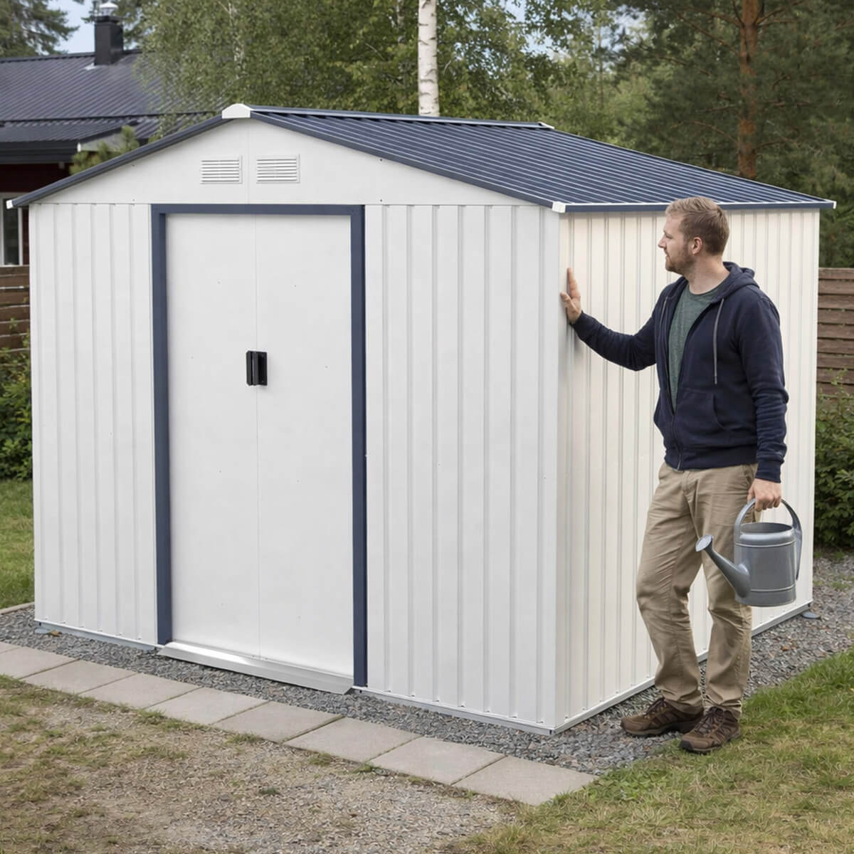 Pihavaja 5,3 m² – sinkitty teräs, liukuovet, sokkeli mukana