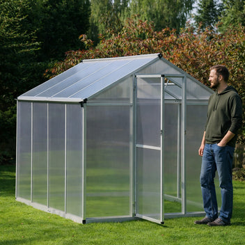 Kasvihuone 4,6 m² – 4 mm kennolevyt, alumiinirunko, sokkeli ja rännit