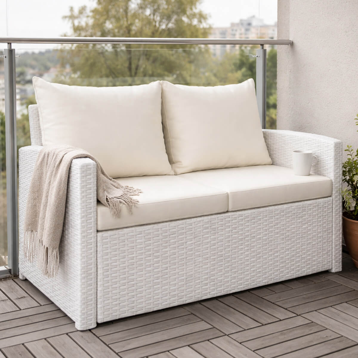 Lund & Leaf 2-sitsig soffa i konstrotting 120 cm EMMI, vit/beige