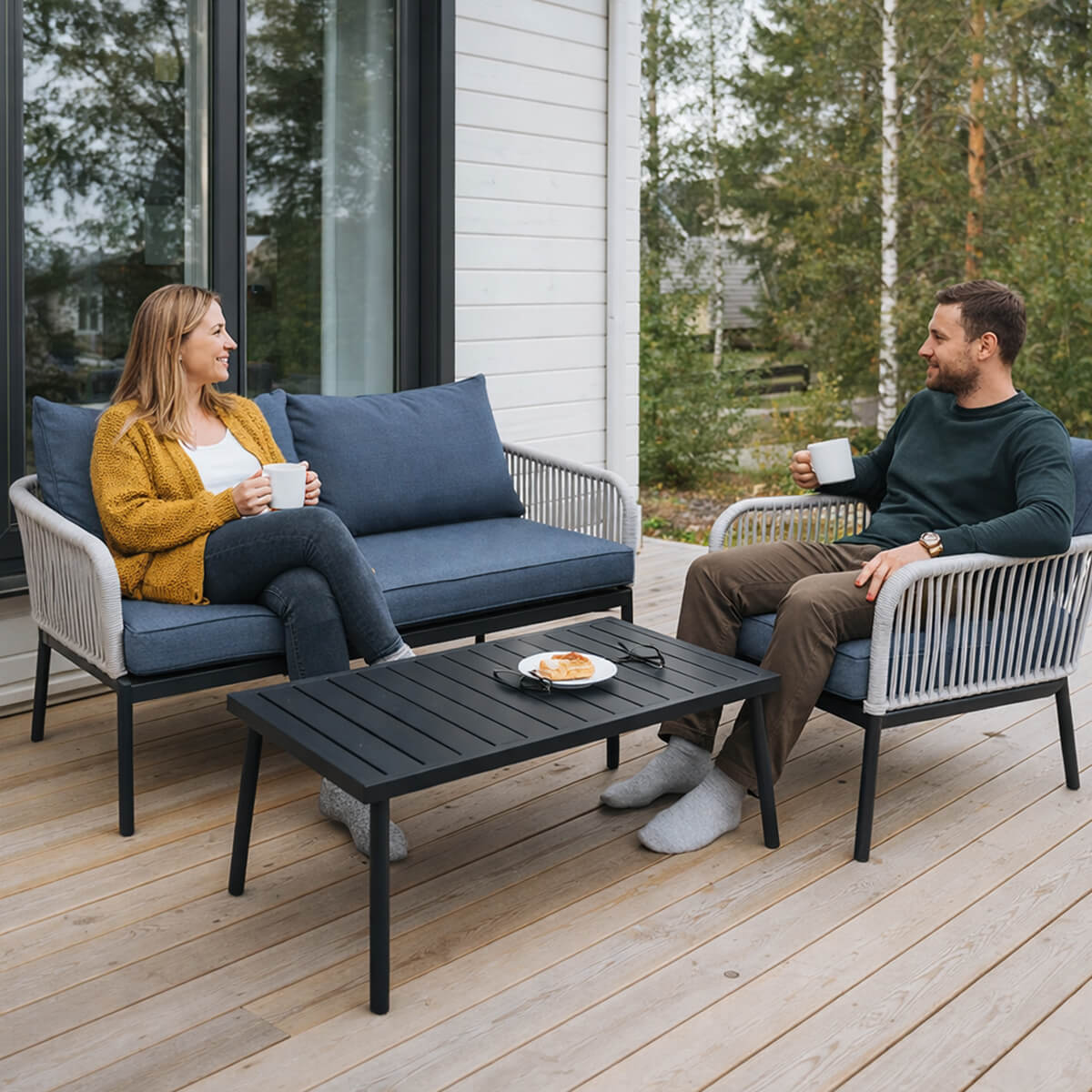 Ulkosohvaryhmä 2+2+1 – 4-istuttava, 100 cm pöytä, 12 cm pehmusteet