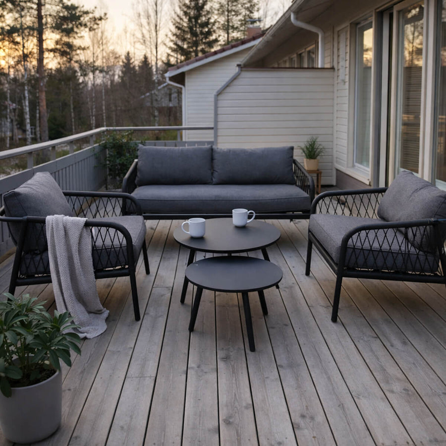 Ute soffgrupp 5-delad – 3-sits soffa, 2 stolar, 2 bord, svart