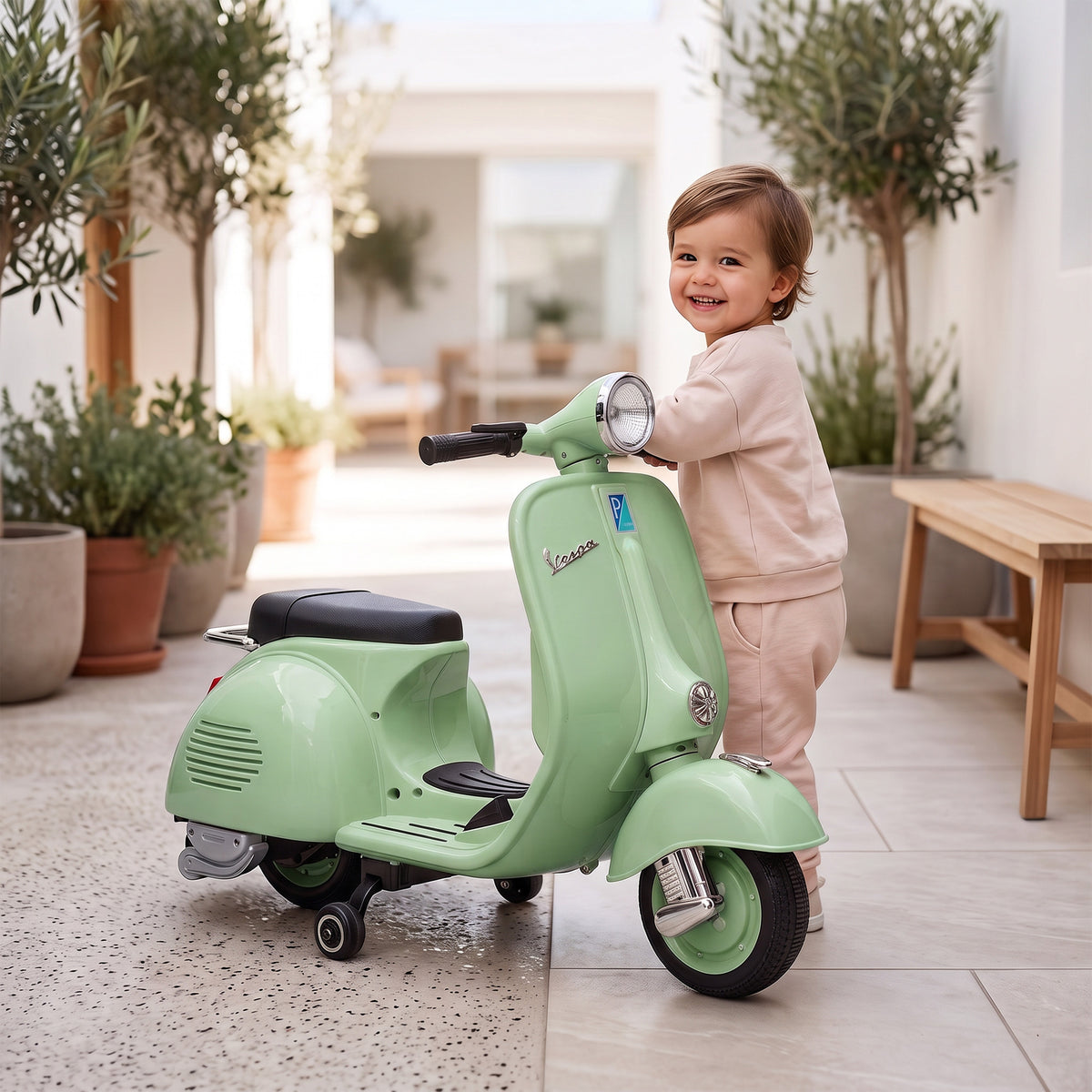 Lasten sähkömopo Vespa litiumakulla, tukipyörät, pehmeä lähtö, USB ja musiikki, 3 v+, vihreä