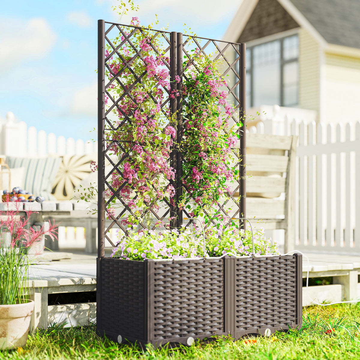 Istutuslaatikko säleiköllä ja ajastinkastelulla, 80 x 40 x 136 cm, ruskea