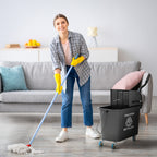 Moppiämpäri 20 l puristimella ja kahvalla, pyörät, muovi, musta
