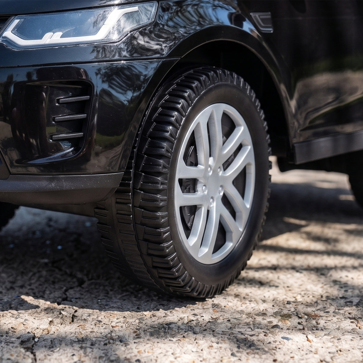 Lasten potkuauto Land Rover Discovery, äänitorvi ja moottoriäänet, säilytystila, 18–36 kk, musta
