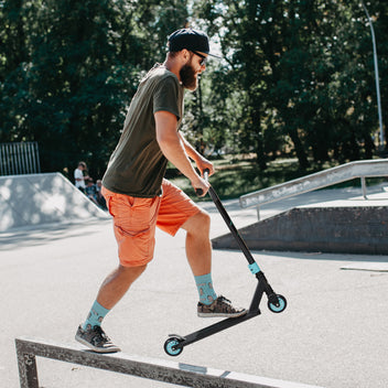 Temppupotkulauta alumiinia, 100 mm PU-pyörät, freestyle, 14 v+, vihreä