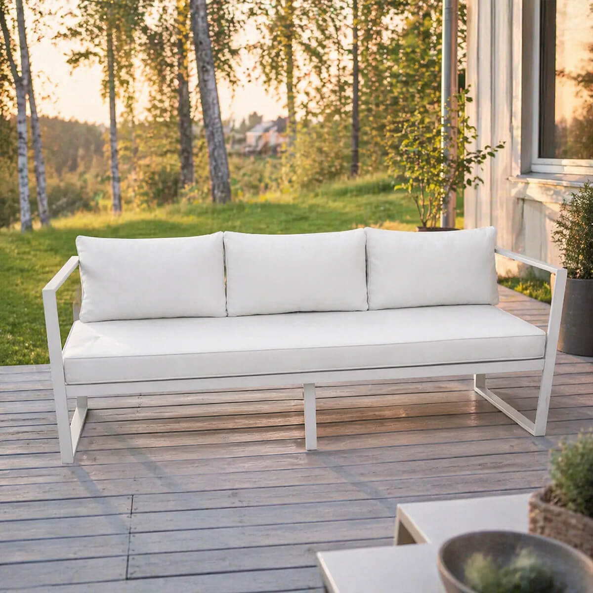 3-istuttava ulkosohva 190 x 75 cm – 10 cm pehmusteet, teräsrunko, valkoinen/vaalea beige
