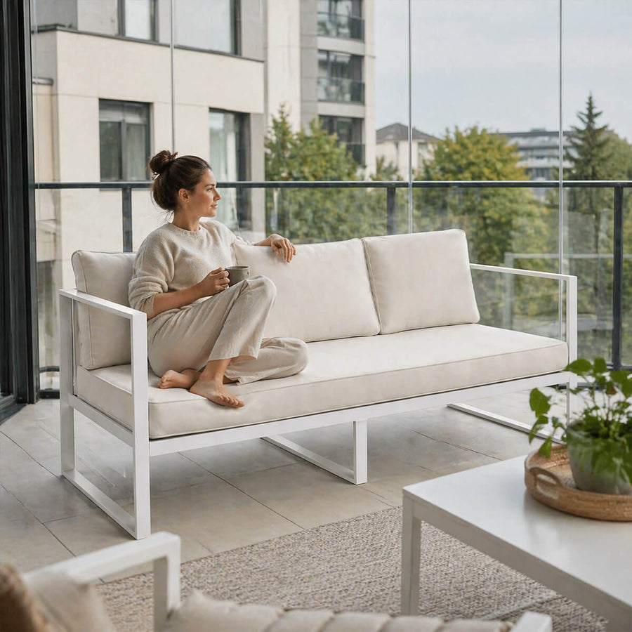 3-sitsig utomhussoffa 190 x 75 cm – 10 cm stoppning, stålram, vit/ljusbeige