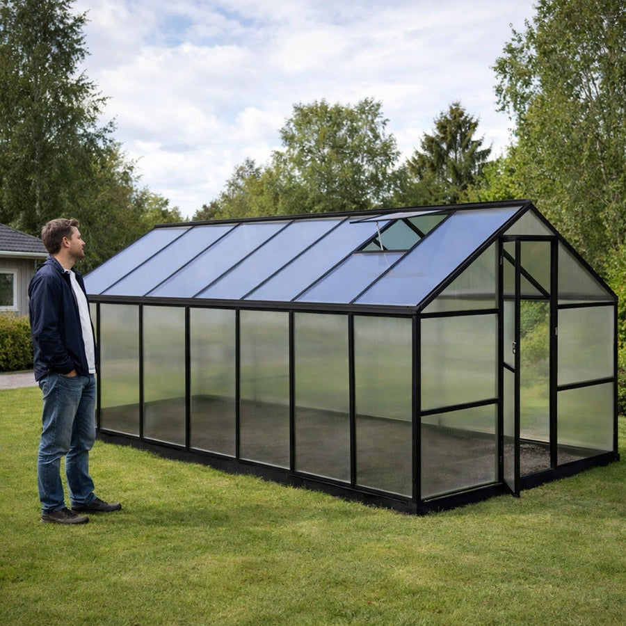 Växthus 10 m² – hybrid, sockel, rännor, 2 öppningsbara fönster