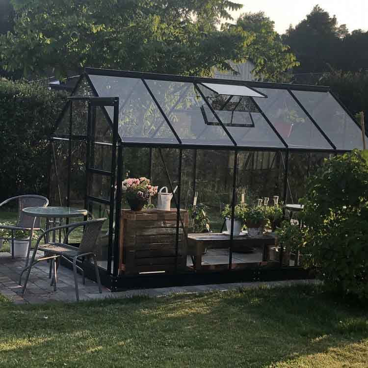 LYKKE LASIKASVIHUONE MUSTA 6,2 M2