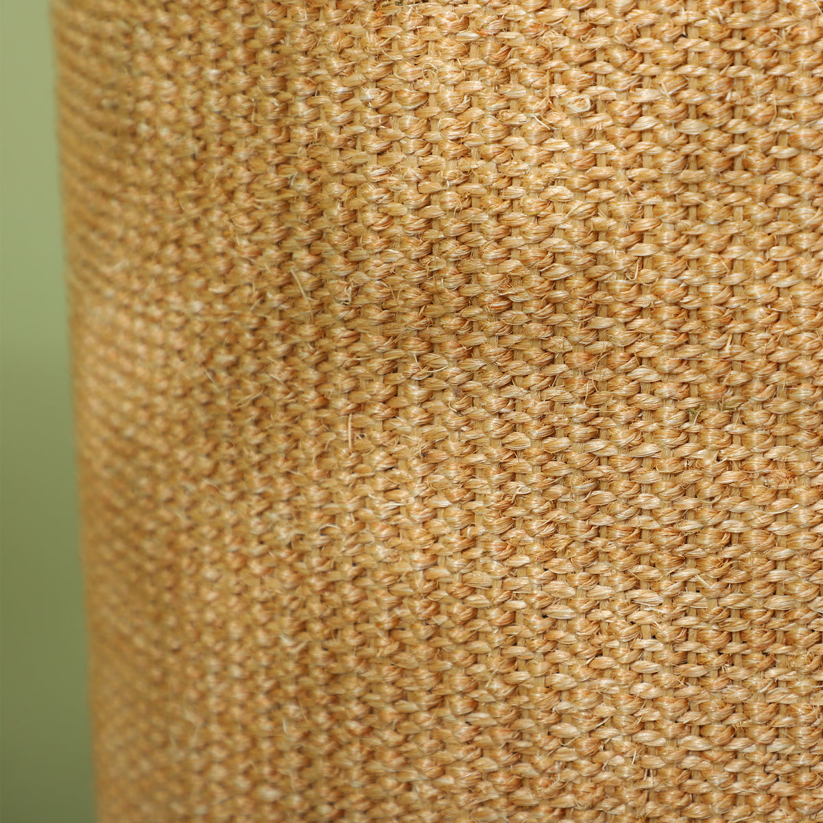 Kaksikerroksinen kissan raapimistynnyri sisalpinnalla, Ø35 x 60 cm, ruskea/beige