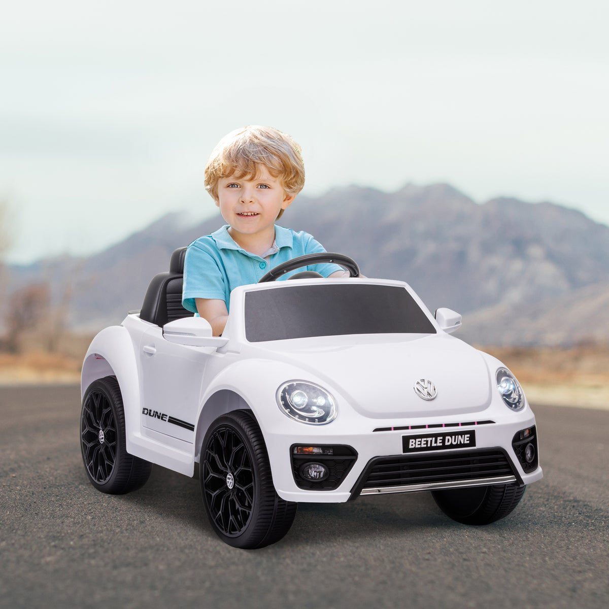 Lasten sähköauto Volkswagen Beetle 12V, kaukosäädin, radio ja musiikki, 3–5 v, valkoinen