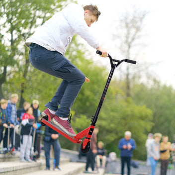 Temppupotkulauta alumiinia, 100 mm PU-pyörät, freestyle, 14 v+, punainen